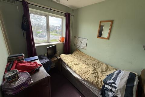 140 Earlsway, Macclesfield, SK11 8SX