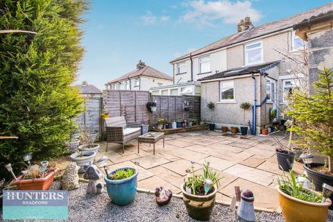 3 bedroom semi-detached house for sale, Mandale Road Horton Bank Top, Bradford, West Yorkshire, BD6 3JX