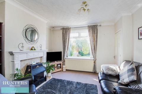 3 bedroom semi-detached house for sale, Mandale Road Horton Bank Top, Bradford, West Yorkshire, BD6 3JX