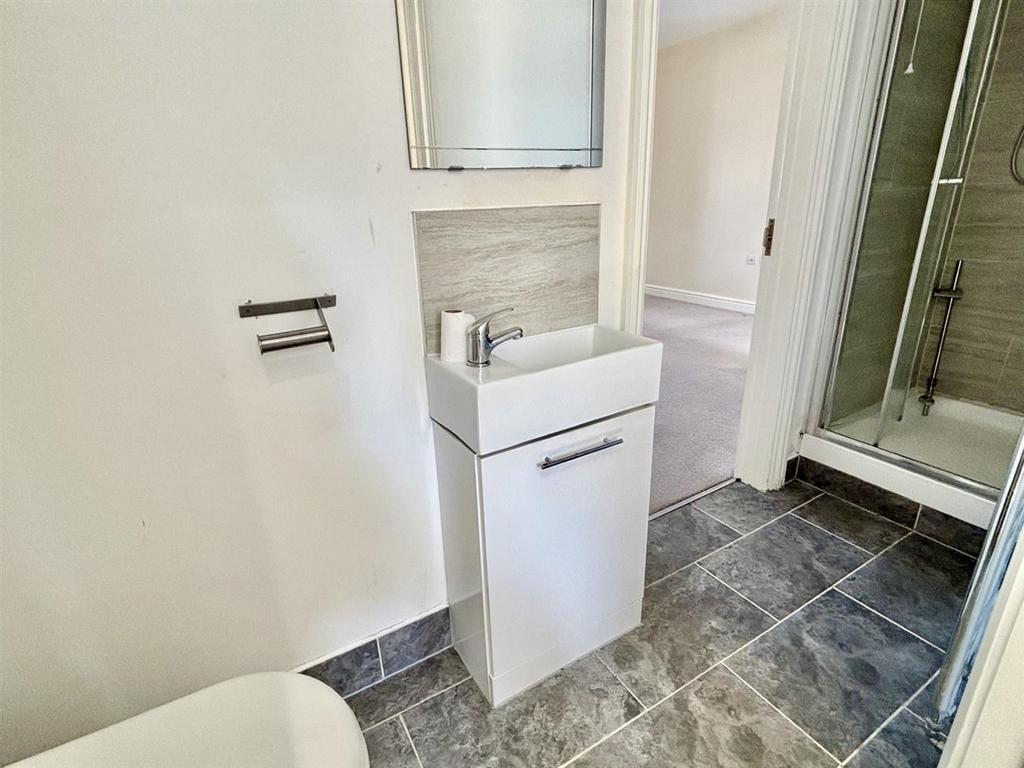 Ensuite Shower Room W/C