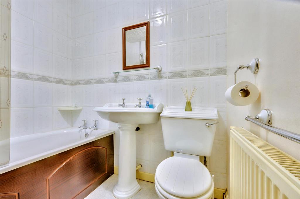 Bathroom.jpeg