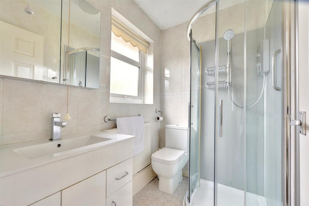 Ensuite.jpeg