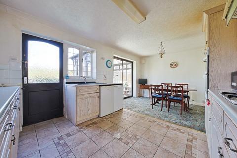 3 bedroom detached bungalow for sale, Ashdene Close, Willerby, Hull, HU10 6LW