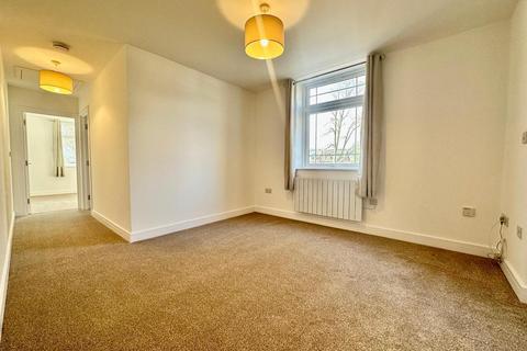 2 bedroom flat to rent, The New Cut, Cullompton EX15