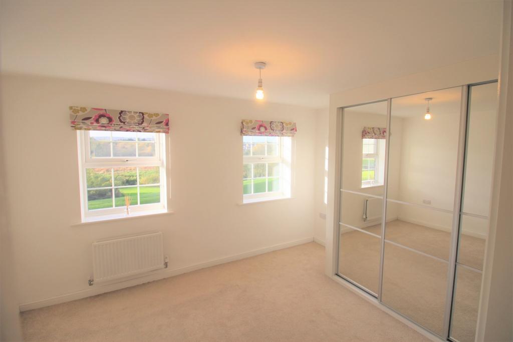 Bedroom 1 (2nd Floor)