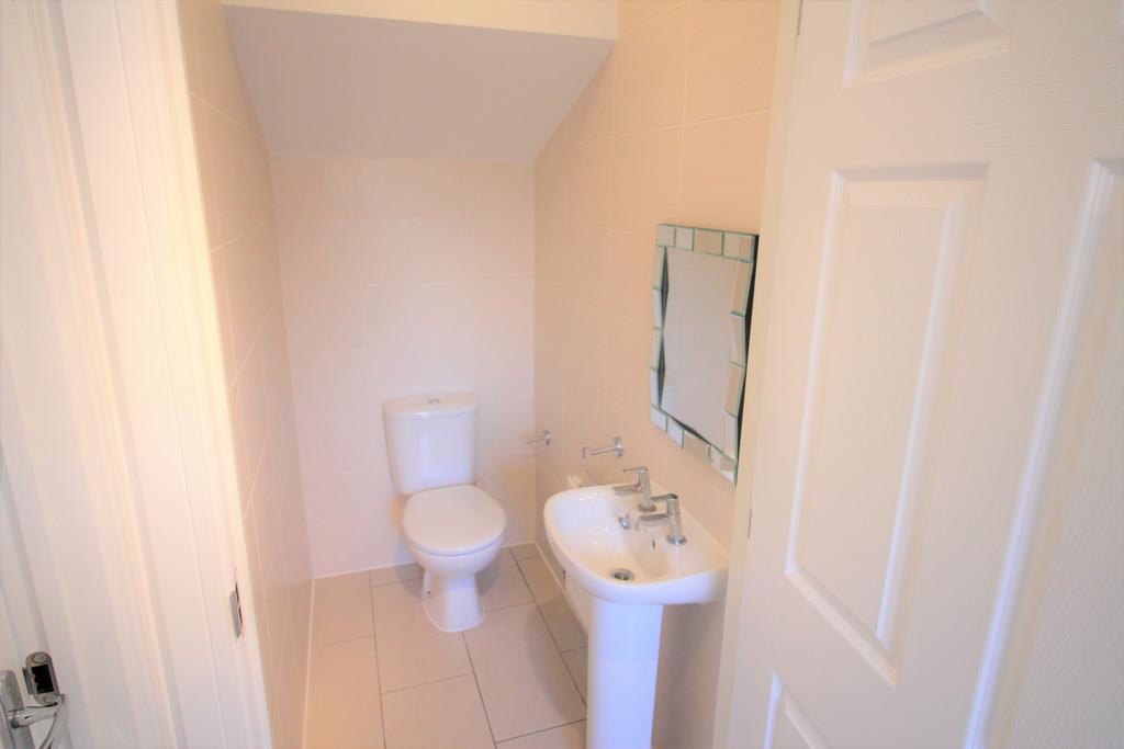 WC (ground floor)