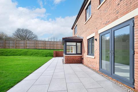 5 bedroom detached house for sale, Filton Road, Hambrook, Bristol, BS16