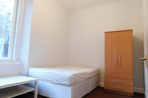 3 bedroom flat to rent, 5, Downfield Place, Edinburgh, EH11 2EH