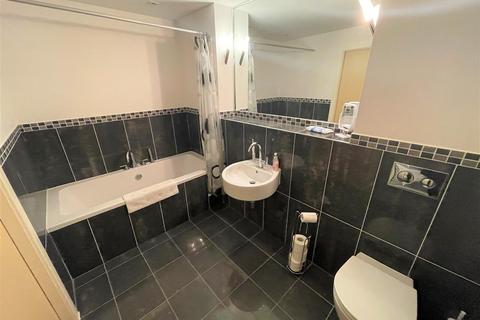 2 bedroom apartment to rent, Palatine Road, Didsbury, Manchester