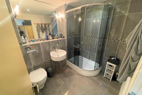 2 bedroom apartment to rent, Palatine Road, Didsbury, Manchester