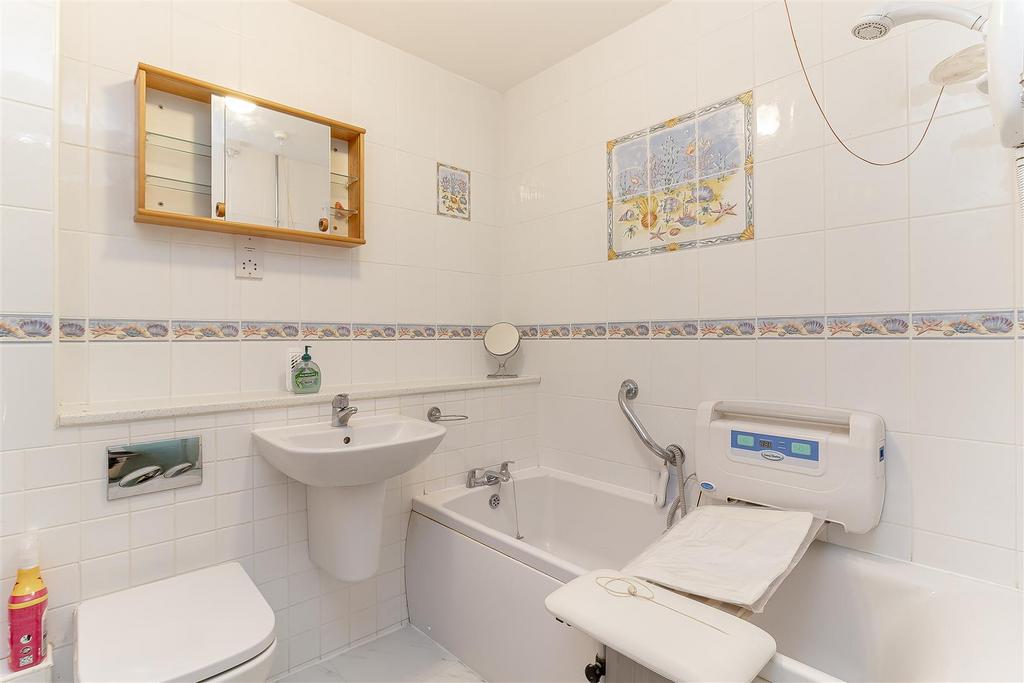 Bathroom.jpg