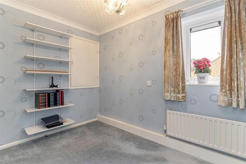 2 bedroom flat for sale, Ireland Crescent, Leeds