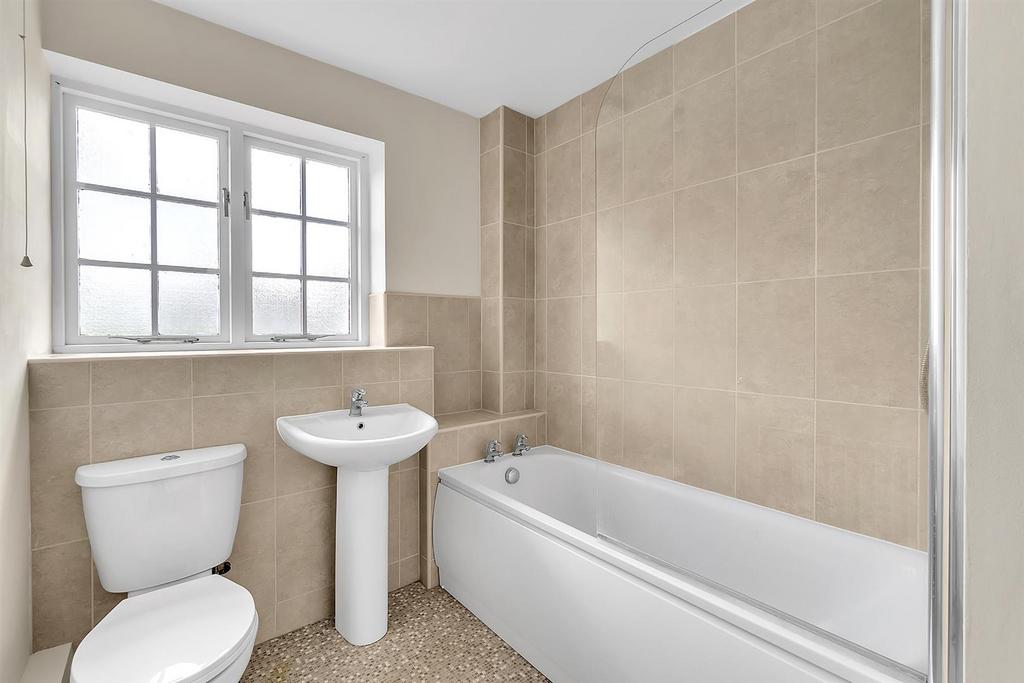 Weir Lodge GFApartment.9.jpg