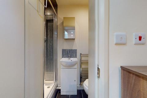 Studio to rent, Ash Grove