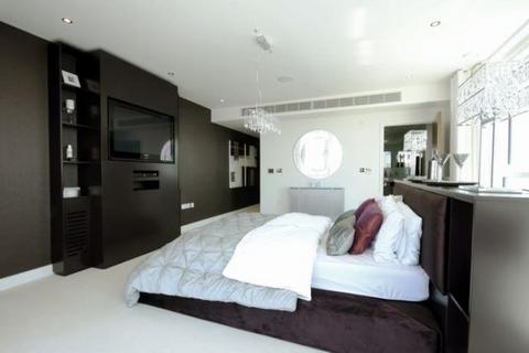 3 bedroom apartment to rent, Alaska Apartments, Royal Docks E16