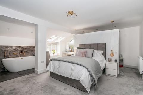 4 bedroom detached house for sale, Canada Drive , Cherry Burton, East Yorkshire, HU17 7SA
