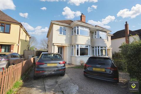 13 Colin Road, Barnwood, Gloucester, GL4 3JL