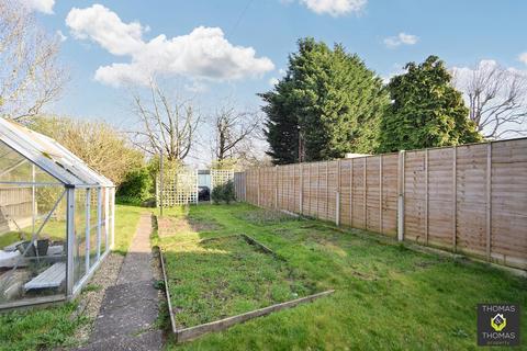 13 Colin Road, Barnwood, Gloucester, GL4 3JL