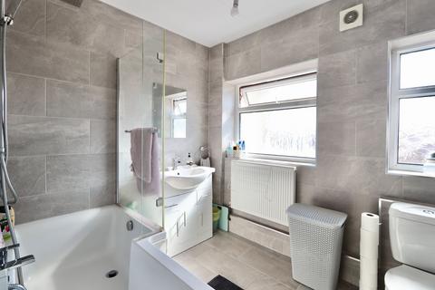 4 bedroom detached bungalow for sale, Oak Street, Blackwood, NP12