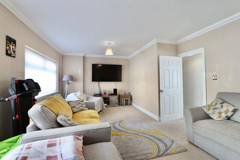 4 bedroom detached bungalow for sale, Oak Street, Blackwood, NP12