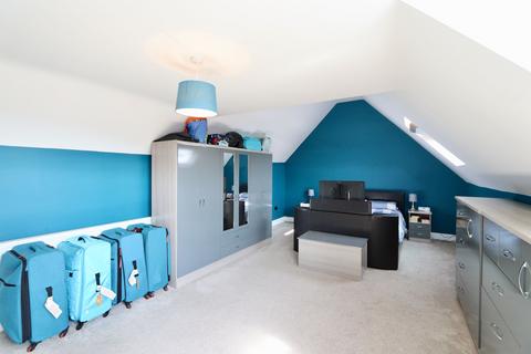 4 bedroom detached bungalow for sale, Oak Street, Blackwood, NP12