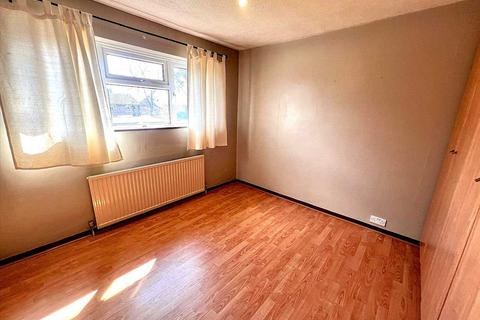 2 bedroom end of terrace house to rent, Norway Drive, Slough