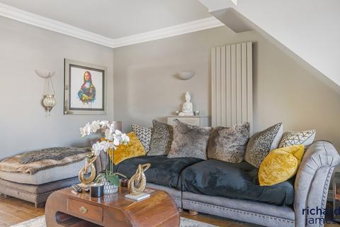 4 bedroom detached house for sale, Marshfield Way, Swindon, Wiltshire, SN3