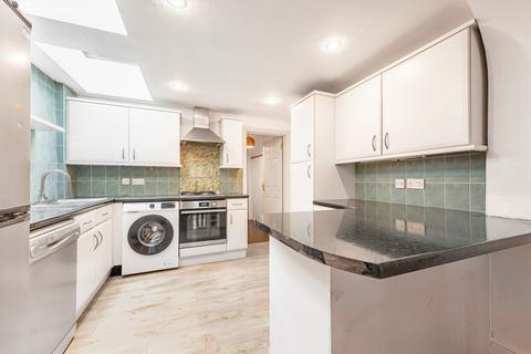 11 George Street, London, W7 3TA