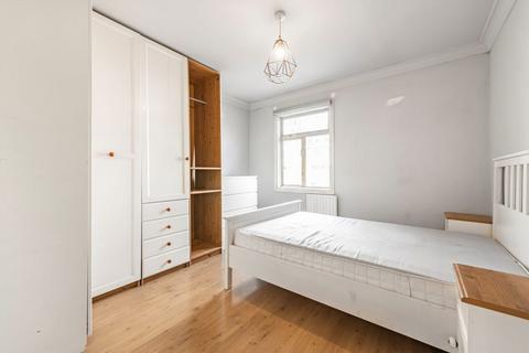 11 George Street, London, W7 3TA