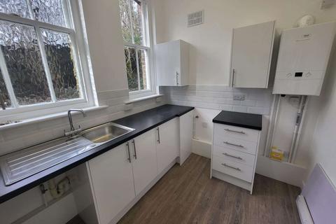 undefined, Albany Grove, Luton LU2