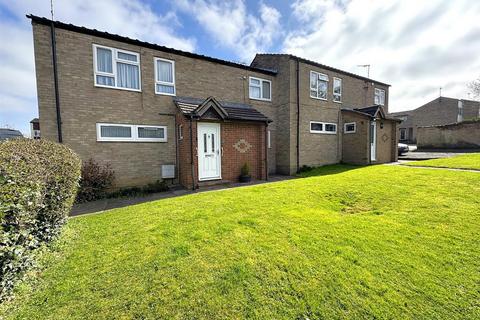 3 bedroom semi-detached house for sale, Saxilby Close, Corby NN18