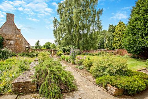 6 bedroom detached house for sale, High Street, Braunston, Oakham, Rutland