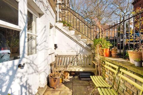 2 The Terrace, London, E2 9PH