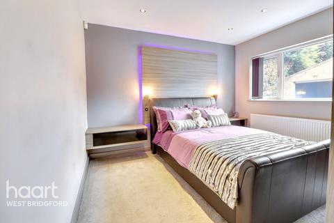 4 bedroom detached house for sale, Main Road, Wilford