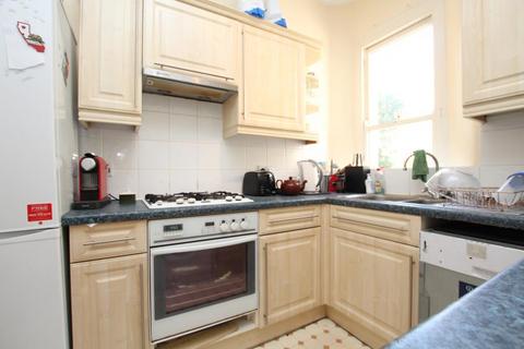 2 bedroom flat to rent, First Floor Flat, Redland BS6