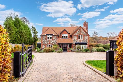 4 bedroom detached house for sale, Lower Wood End, Buckinghamshire SL7