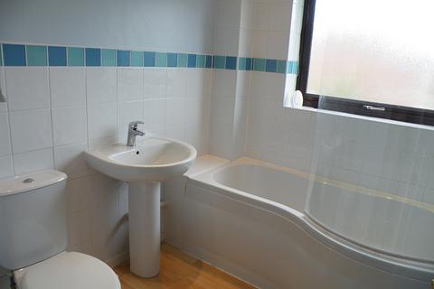 2 bedroom semi-detached house to rent, Verdin Court, Crewe, Cheshire, CW1