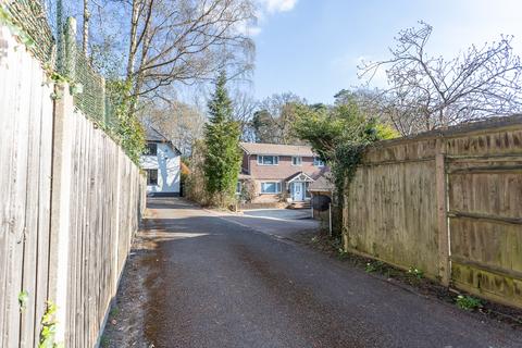 17 Norton Park, Ascot, SL5 9BW