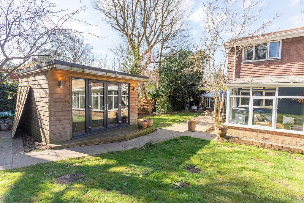 Detached Home Office