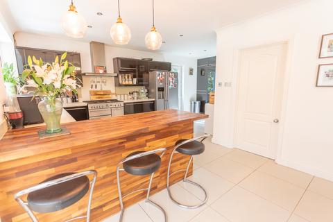 17 Norton Park, Ascot, SL5 9BW