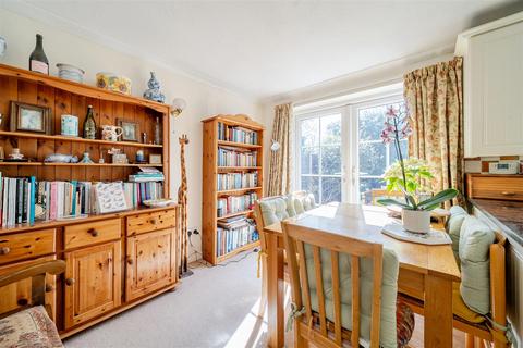 32 Constable Way, College Town, Sandhurst, GU47 0FE