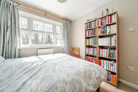 32 Constable Way, College Town, Sandhurst, GU47 0FE