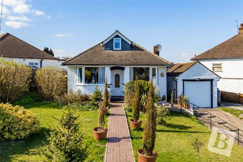 10 Thomas Drive, Gravesend, DA12 5PZ