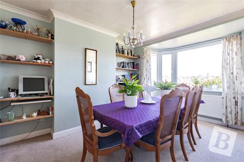 10 Thomas Drive, Gravesend, DA12 5PZ