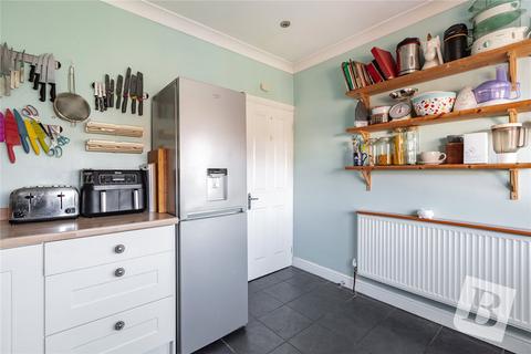 10 Thomas Drive, Gravesend, DA12 5PZ