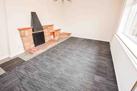 2 bedroom detached bungalow to rent, West Lynn