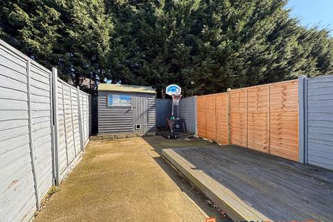 3 bedroom terraced house for sale, Lime Grove, Newark NG24