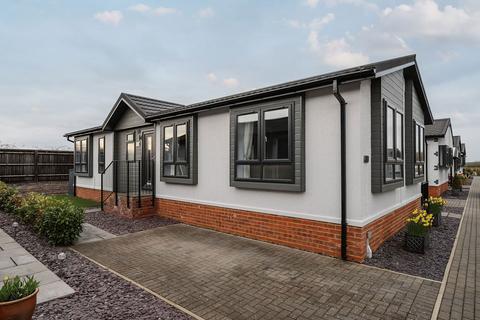2 bedroom park home for sale, Grendon Road, Northampton NN6