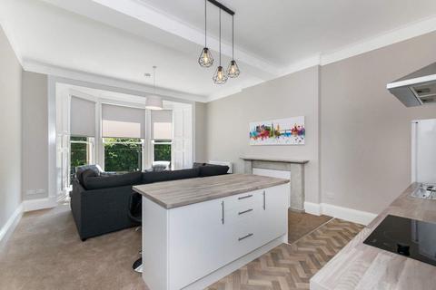 4 bedroom flat for sale, 90/2 Princes Street, Edinburgh, EH2