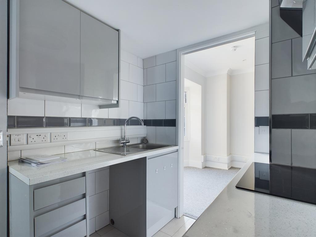Flat 10